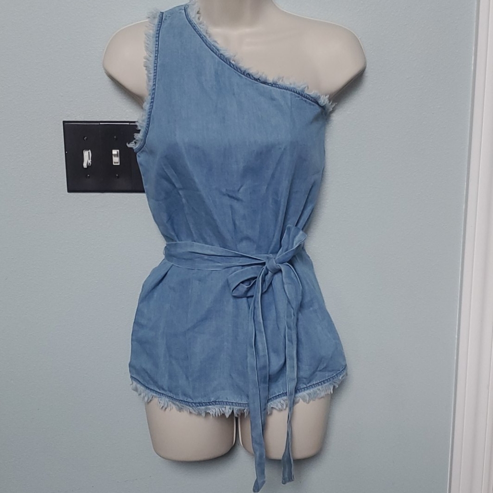 Raw Hem one shoulder tank